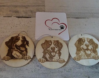 Ornamento personalizzato per bovaro bernese inciso al laser su entrambi i lati.