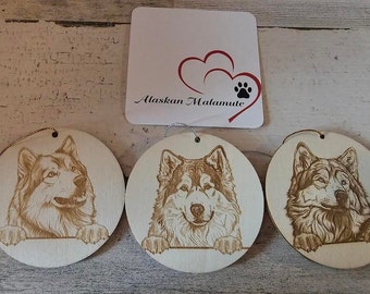 Adorno de perro Malamute de Alaska personalizado grabado con láser de doble cara.