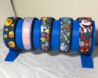 Multi MagicBand Display Holder  *Option 2 Characters*  Double Sided 3D Printed (Holds up to 5 MagicBands)