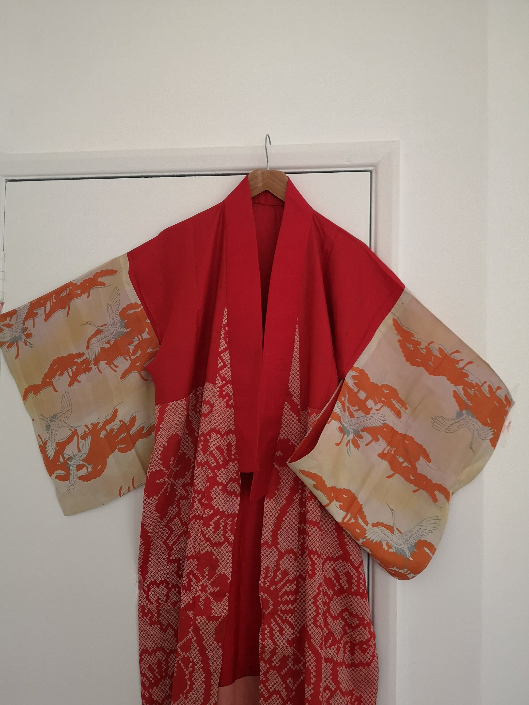 Vintage Japanese juban kimono in red silk fabric/ beige | Etsy