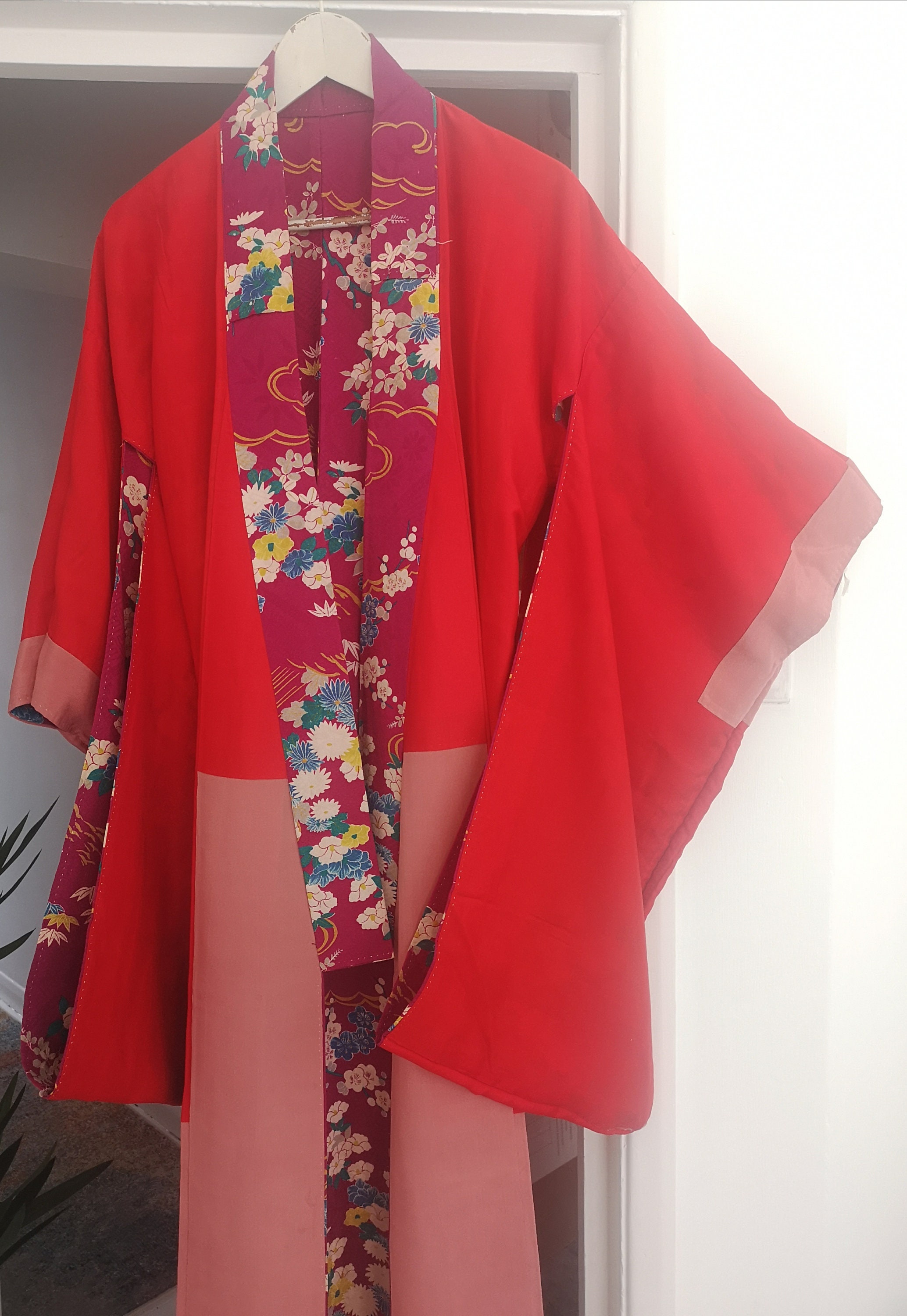 Vintage Japanese Red/pink Silk Kimono Chrysanthemum With Flowery Print