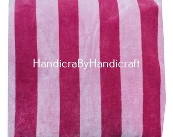 Floral Velvet Fabric: Indian Pink Linging Upholstery, Curtain & Cushion Material
