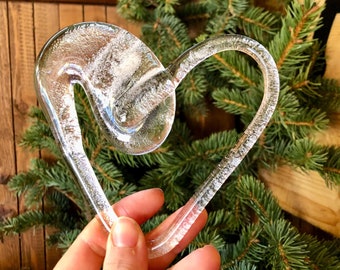 Glass window pictures, handmade frosted hearts