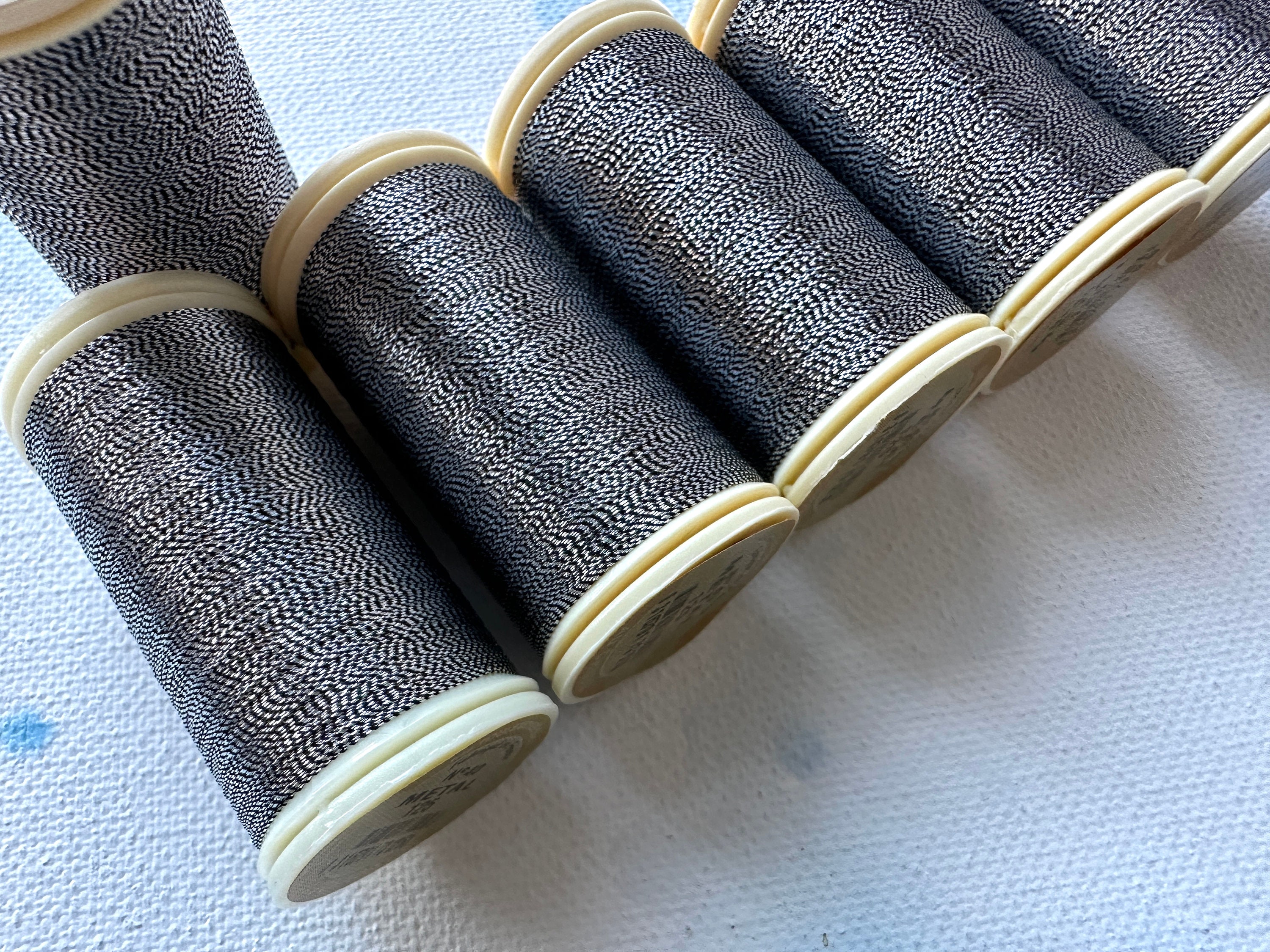 Sajou No. 125 Two-tone Silver, Metallic Thread, Fil Au Sajou No. 125 Two-tone Silver, Metallic Thread, Fil Au