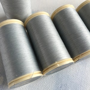 Sajou No.120 Grey, Waxed cotton gloving thread, Fil Au Chinois Luneville tambour thread 120 grey