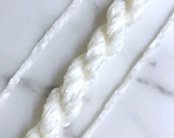 Snow White 4mm Chenille Embroidery Thread, Luneville Tambour Chenille, Artisan Thread, Fabrique Studio