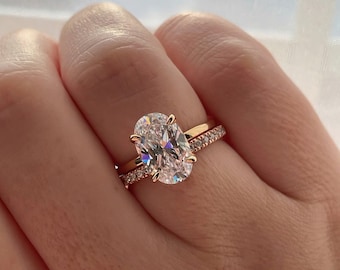 Hidden Halo. Yellow gold, rose gold vermeil, sterling silver 925 bridal set with 2.5CT or 3.5CT oval cut CZ Solitare and moissanite band