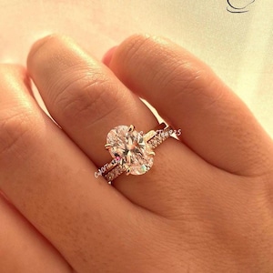Oval engagement ring set with hidden halo Silver 925, gold, rose gold vermeil bridal set with 2.5CT 3.5CT oval CZ and moissanite band
