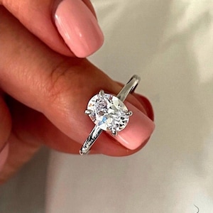Sterling Silver 925 Engagement Ring with 2CT(7mm*9mm)  oval cut simulated diamond and hidden halo