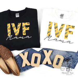 IVF Mom Yellow Pineapples - PNG Diseño para Sublimación, FIV, Infertilidad, Sublimación del Embarazo Descarga instantánea