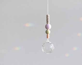 Suncatcher | flieder lindgrün rosa | Glaskristall mit Silikon- und Keramikperlen | Sonnenfänger