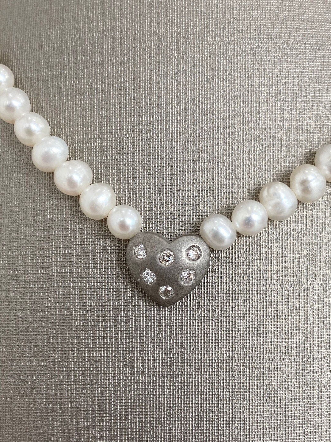Gold Chain with Freshwater Pearl Heart 16