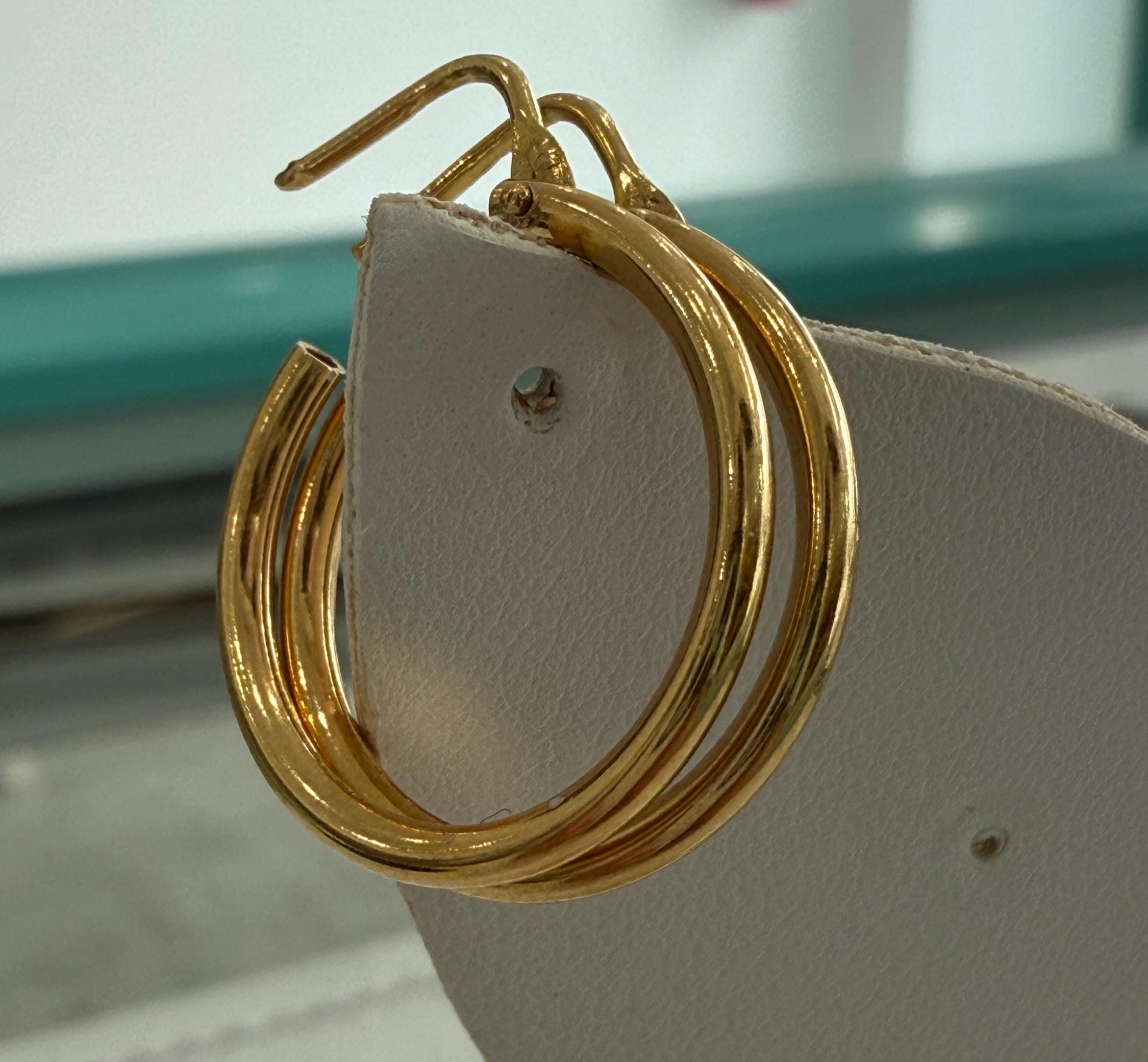 18K Solid Yellow Gold Tube Hoop Earrings: Small Lever Back