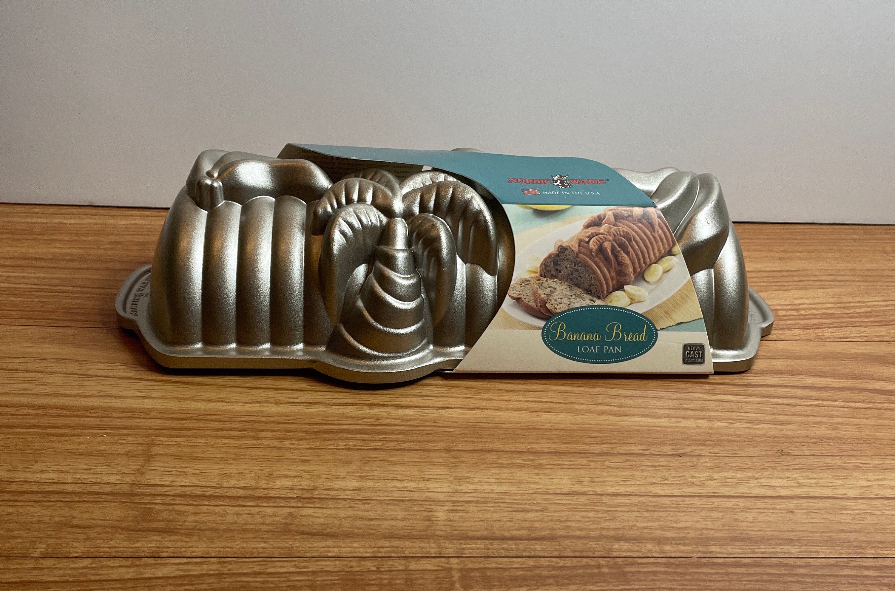 Banana Bread Nordic Ware Loaf Pan - Bundt Cake Pan - Metal Baking Pan