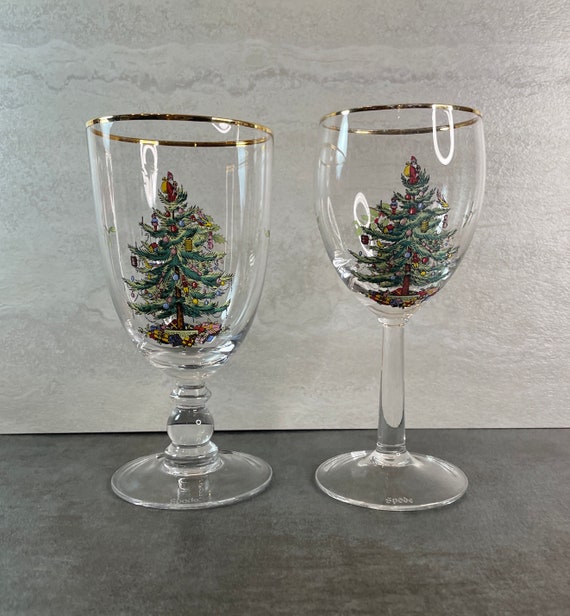 Spode Christmas Tree Glassware - Set of 4 -Made of Glass –  Gold Rim- Classic Drinkware - Gift for Christmas, Holidays, or Wedding - Drinking  Glasses (Wine Glasses): Wine Glasses: Mixed Drinkware Sets