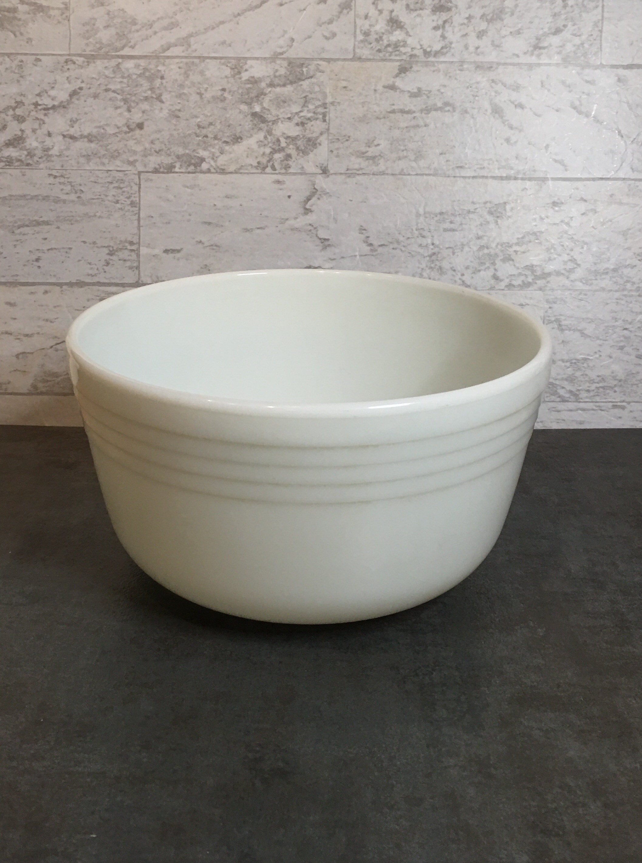 Vintage White Milk Glass Pyrex Hamilton Beach Mixing Bowl Large
