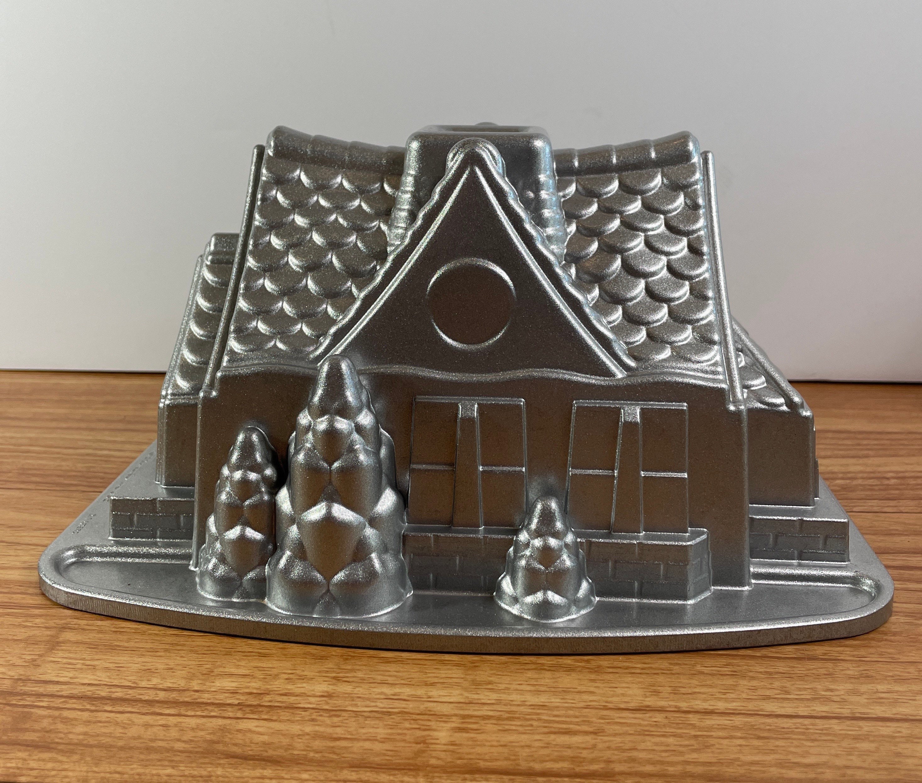 Nordic Ware Gingerbread Cottage Cake Pan Holiday Baking Gingerbread House  Mold 