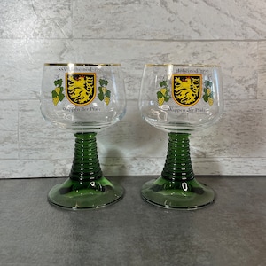 Cristal d’Arques Luminarc “Roemer” 8 Oz Wine Glasses  - Set of 2 - SSV Hoheinod 1990 - Wappen der Pfaltz - Green Beehive Stem Wine Glasses