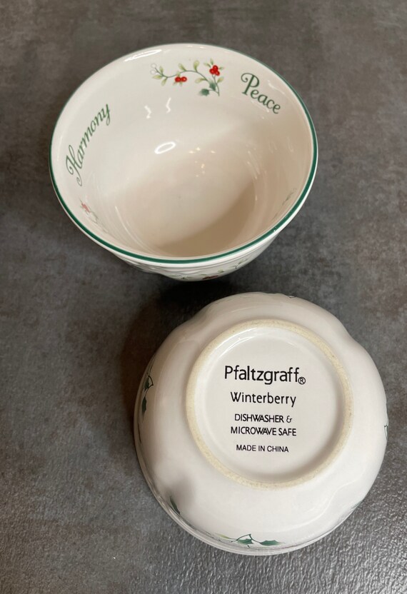 Pfaltzgraff Winterberry Sentiment Dessert Bowls Set of 2