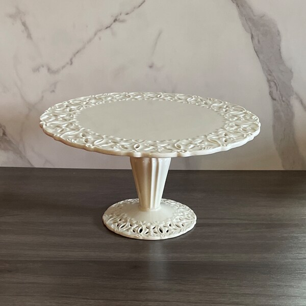 Amelia Pedestal Cake Plate - Camellia & White main image 0