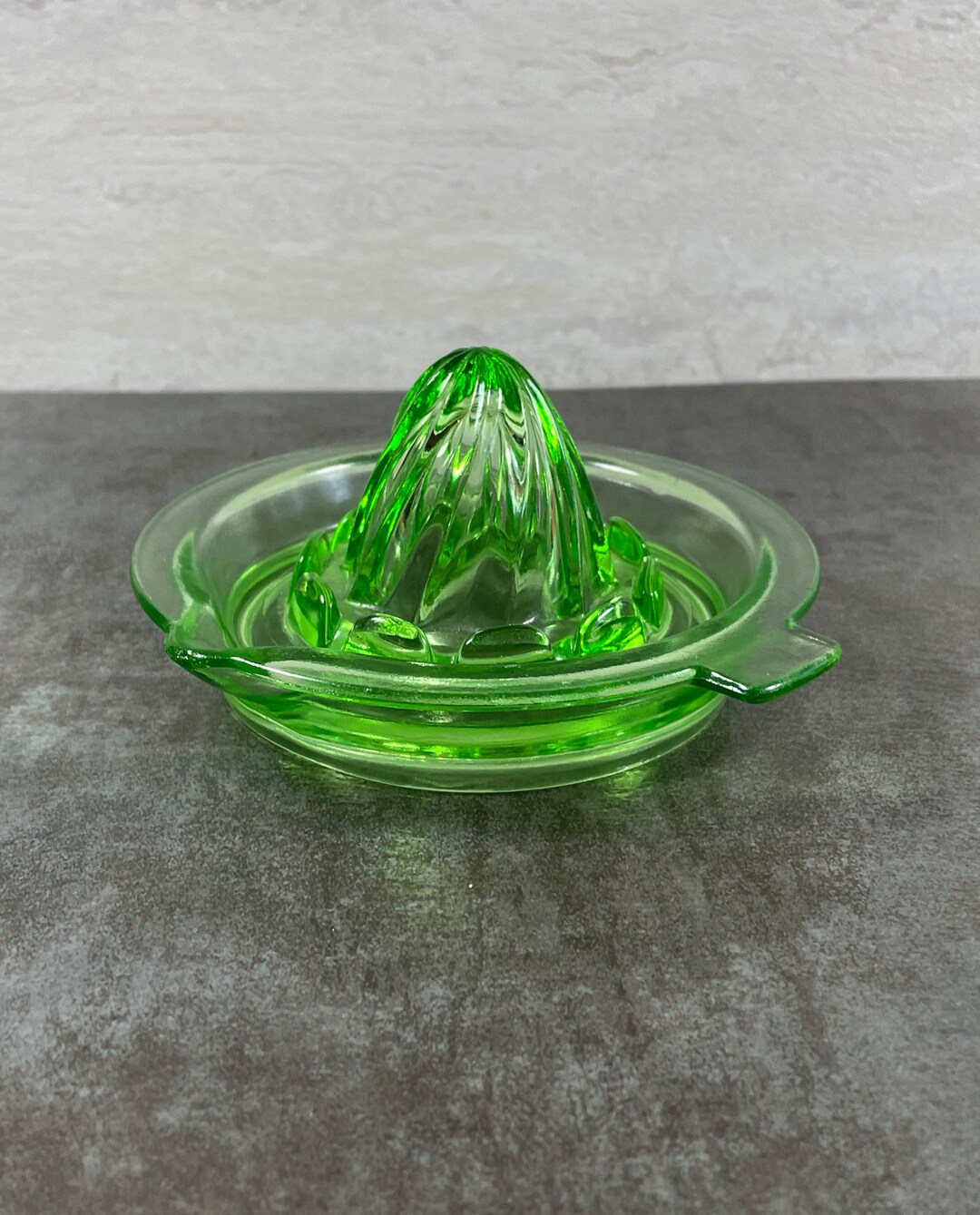 Green Depression Glass Citrus Juicer Vintage Reamer Lemon Etsy