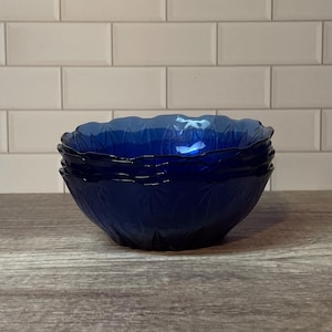 NIB Set of 4 Vintage Blue Royal Sapphire Embossed Leaf Bowls - Made in France for Avon by Arcoroc - 1980’s Retro Dishes