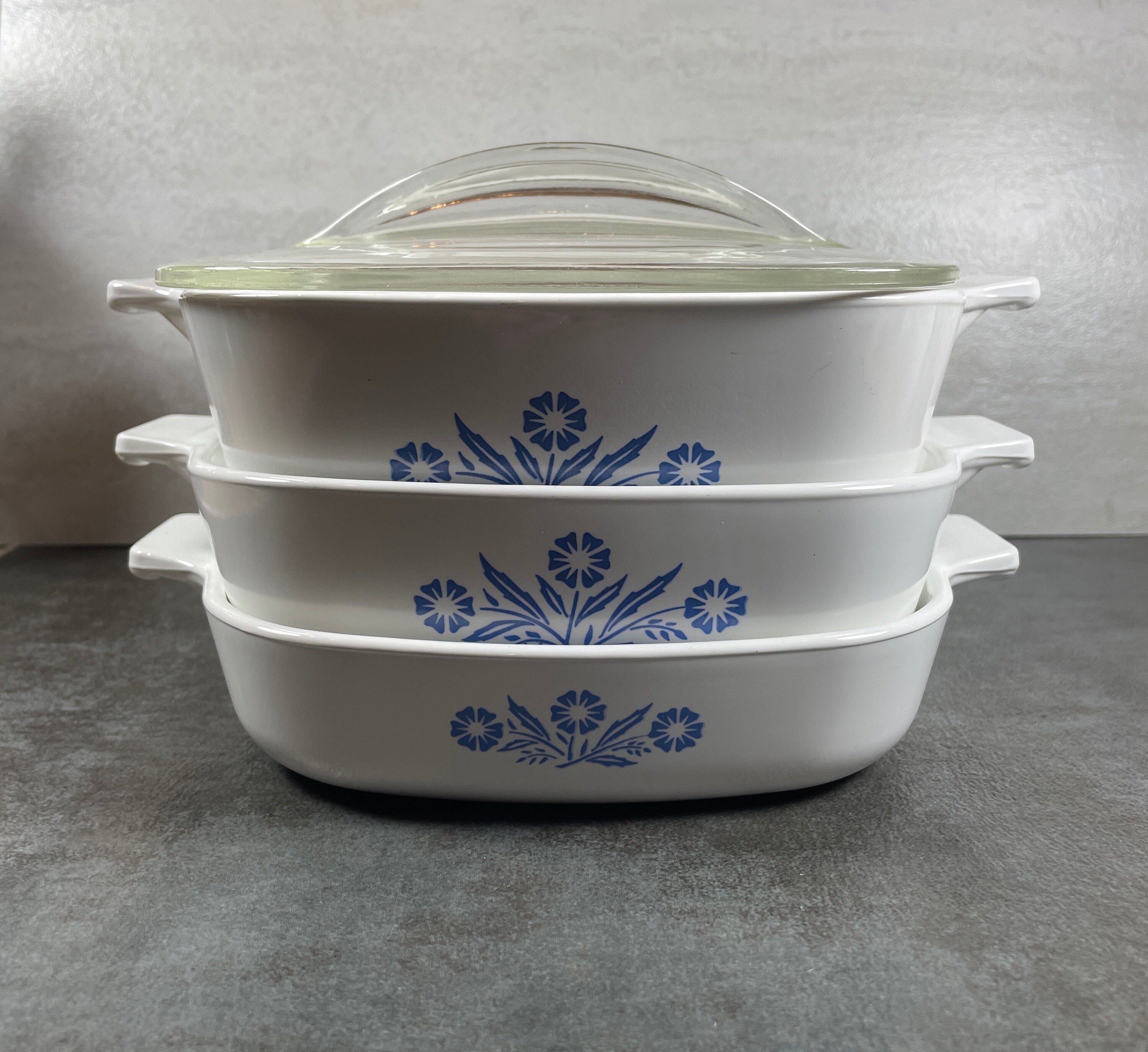 4 Piece Gift Set Corning Ware Blue Cornflower Casserole Dishes - Glass Cookware - 7” skillet - 1 Quart - 1 3/4 Quart - Atomic Lid - 1960’s