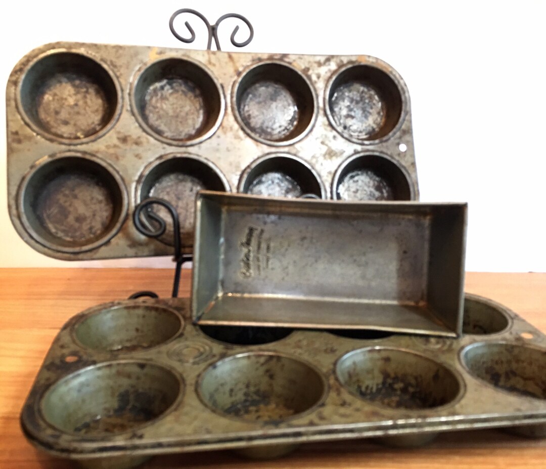 Vintage 1950s Bake King Bakeware Muffin Tin Loaf Pan Primitive Kitchen