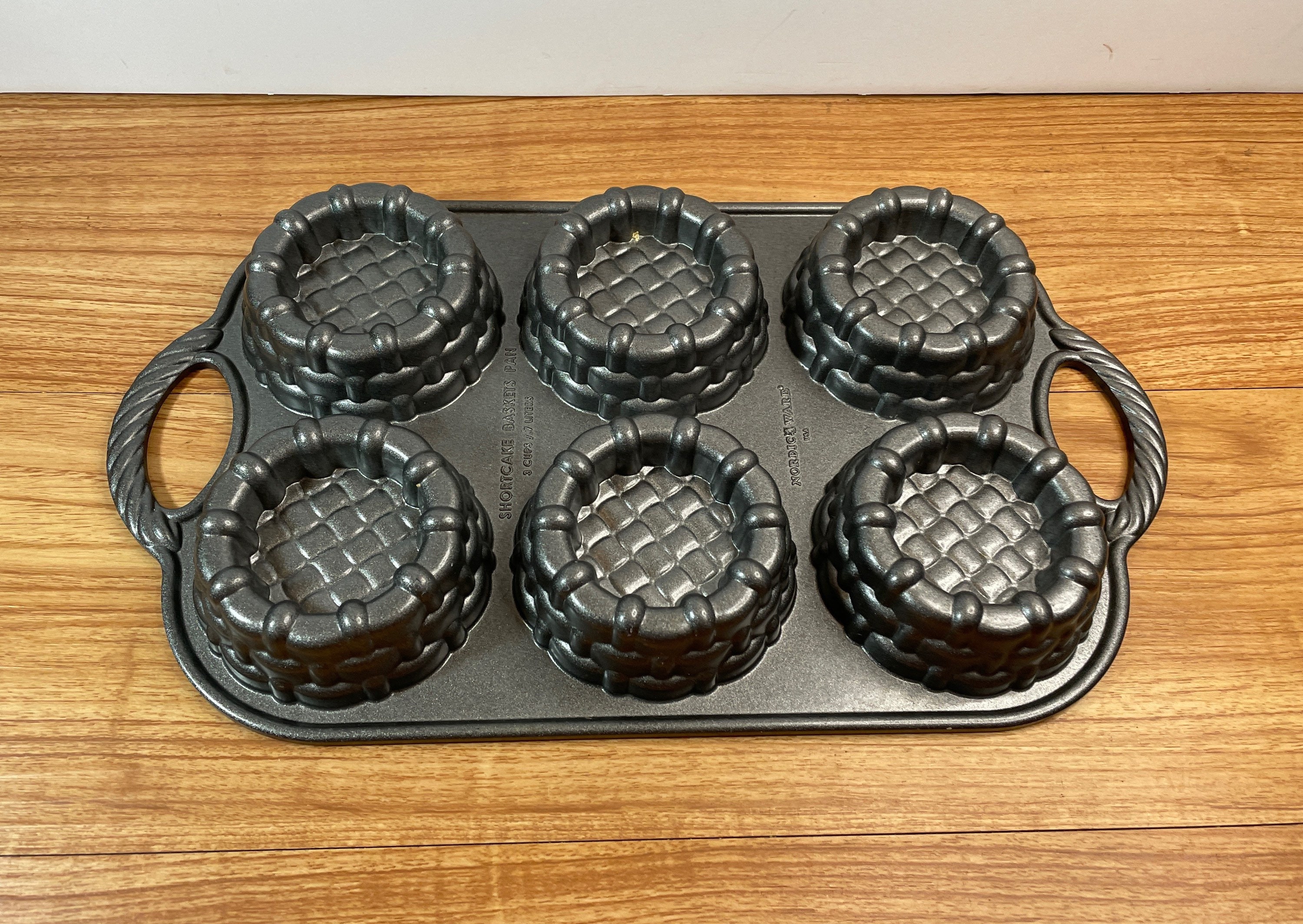 Nordic ware shortcake basket pan cheap
