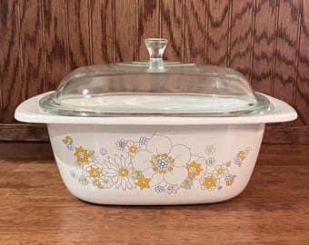 Corning Ware Floral Bouquet 4 Quart Roaster Dutch Oven - Vintage Glass Bakeware - Made in USA - P-34-B
