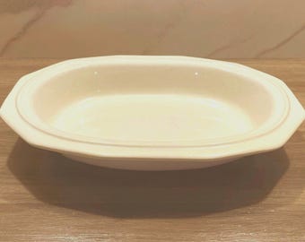 Pfaltzgraff Heritage White Oval Vegetable Bowl - Vintage Pfaltzgraff - Mid-Century Dishes