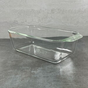 Pyrex Clear Loaf Pan - Vintage 1990’s Pyrex Glass Baking Dish - 1 Quart