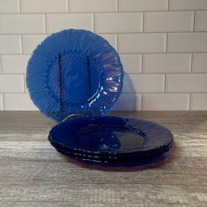 NIB Set of 4 Vintage Blue Royal Sapphire Salad Plates - Made in France for Avon by Arcoroc - 1980’s Retro Dishes