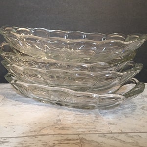 Set of 4 Clear Glass Ice Cream Sundae Dishes  Anchor Hocking Banana Split Boats  Old Fashioned Soda Fountain Glassware