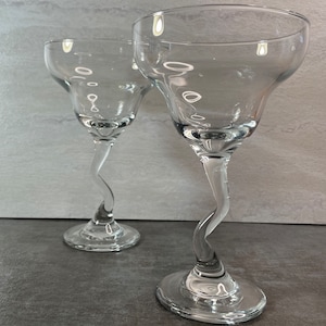 Vintage Martini Glasses Wavy Stem 80s Set of 2 Blown Glass Zig Zag Stem  Cocktail Glasses Z Stem Twisted Drinking Glasses Vintage Barware Fun 