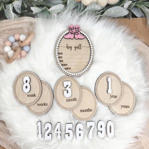 Western Baby Milestones, Cowgirl/Cowboy Baby Room Sign, Baby Photo Prop, Baby Shower Gift, Western Nursery Decor