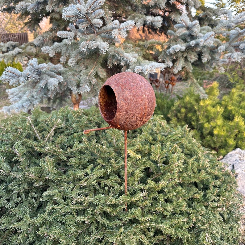 6” Bird Feeder Outdoor Garden Decor, Rusty Snack Bar Garden Stakes, Modern Metal Bird House, Rustic Bird Perch, Yard Art, Wildlife Feeder