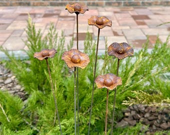 Rostige Mohnblumen-Gartenstecker aus Metall - 6er-Set, Blumen für den Außenbereich