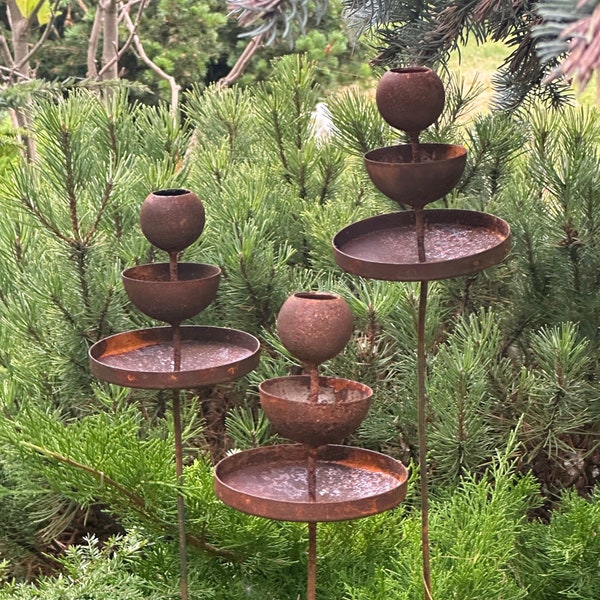 Rusty Metal Rain Catchers Bee Butterfly Water Station Garden Stakes Outdoor Decor
