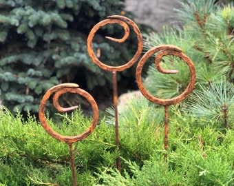 Rusty Finials Set of 3, Garden Stakes Garden Decor, Metal Garden Decor, Metal Yard Art, Outdoor Metal Decor, Rusty Metal Garden Sculpture