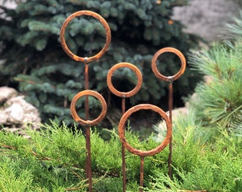 Rusty Finials Set of 5, Garden Stakes, Metal Garden Decor, Metal Yard Art, Outdoor Metal Decor, Rusty Metal Rings Garden Sculpture