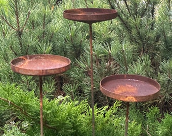 Bird bath outdoor garden decor, Rusty flower garden stakes, Bird bath