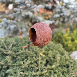 6” Bird Feeder Outdoor Garden Decor, Rusty Snack Bar Garden Stakes, Modern Metal Bird House, Rustic Bird Perch, Yard Art, Wildlife Feeder