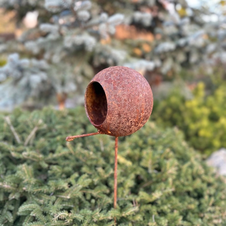 6” Bird Feeder Outdoor Garden Decor, Rusty Snack Bar Garden Stakes, Modern Metal Bird House, Rustic Bird Perch, Yard Art, Wildlife Feeder