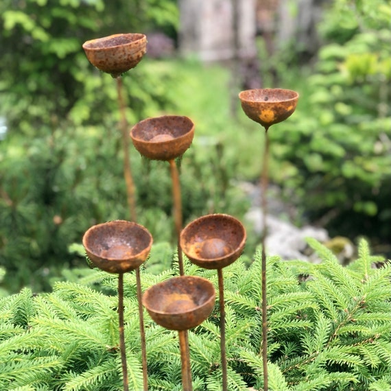 Ensemble de fleurs rouillées de 6, décor de jardin de piquets de jardin,  décor de jardin