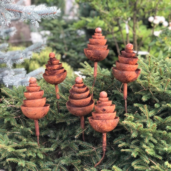 Rusty Flowers Set Of 3, Rustic Garden Decor, Metal Garden Decor, Metal