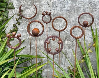 Rusty finials set of 8, Garden stakes, Metal garden decor, Metal yard art, Outdoor metal decor, Rusty metal rings garden sculpture