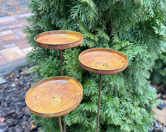 Rusty flower garden stakes, Metal rain catchers, Bird bath outdoor garden decor, Small Garden Chalice