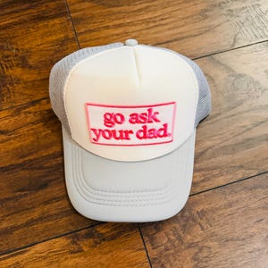 Gorra de camionero con parche bordado "Pregúntale a tu papá" - Accesorios Gray/White