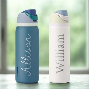 Personalisierte Name Owala Cup - Laser gravierte 24oz 32oz 40oz Wasserflasche | Geschenk für Familie, Freunde, Lehrer, Mitarbeiter, mit benutzerdefinierter Nachricht